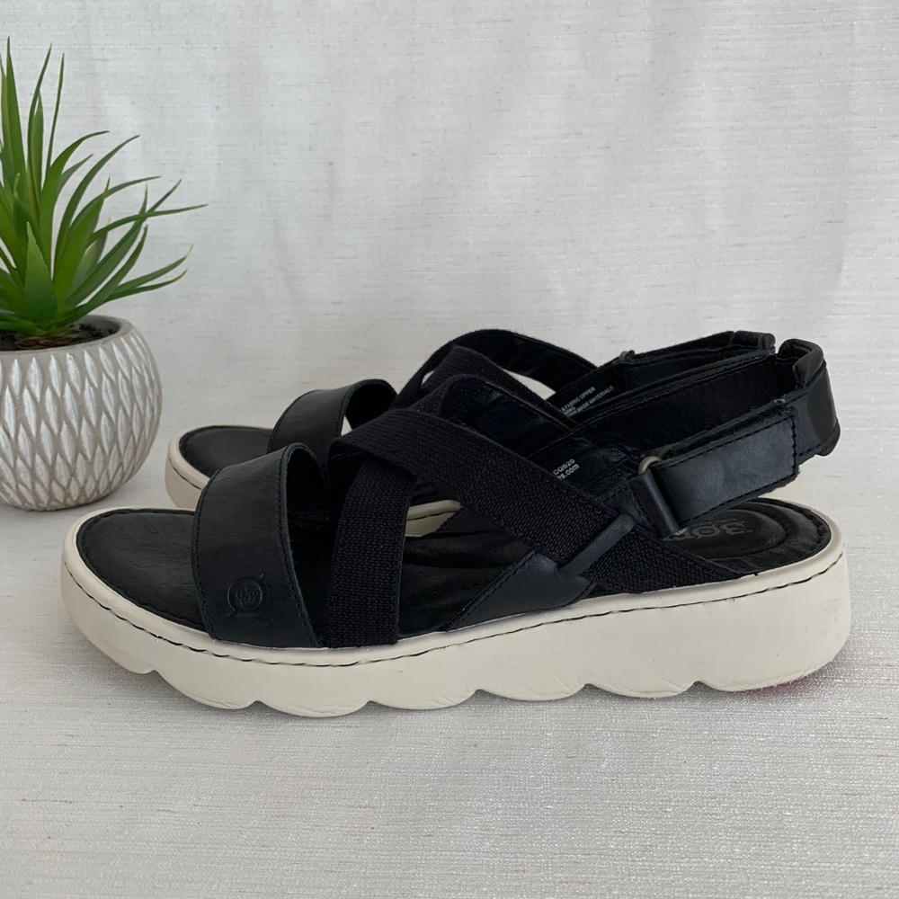 Born Patriotic Black Leather Comfort Sandals Woman’s 11M